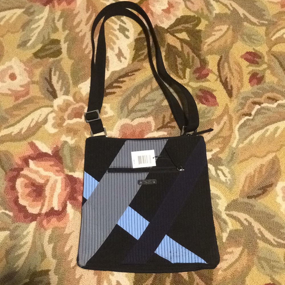 Vera Bradley Hipster bag in classic navy patchwork